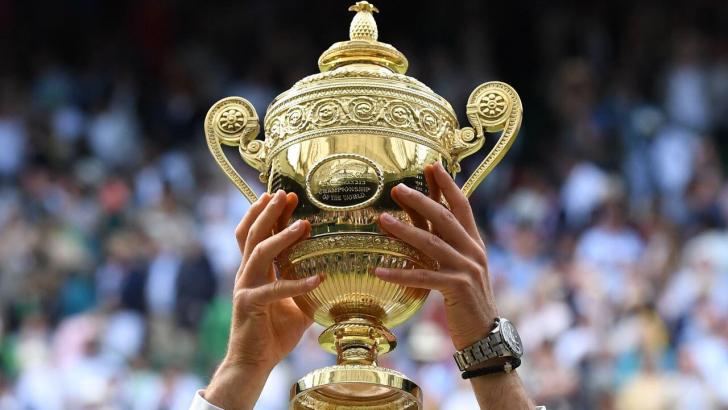 Will Novak hold aloft the men's singles trophy at Wimbledon for a sixth time?